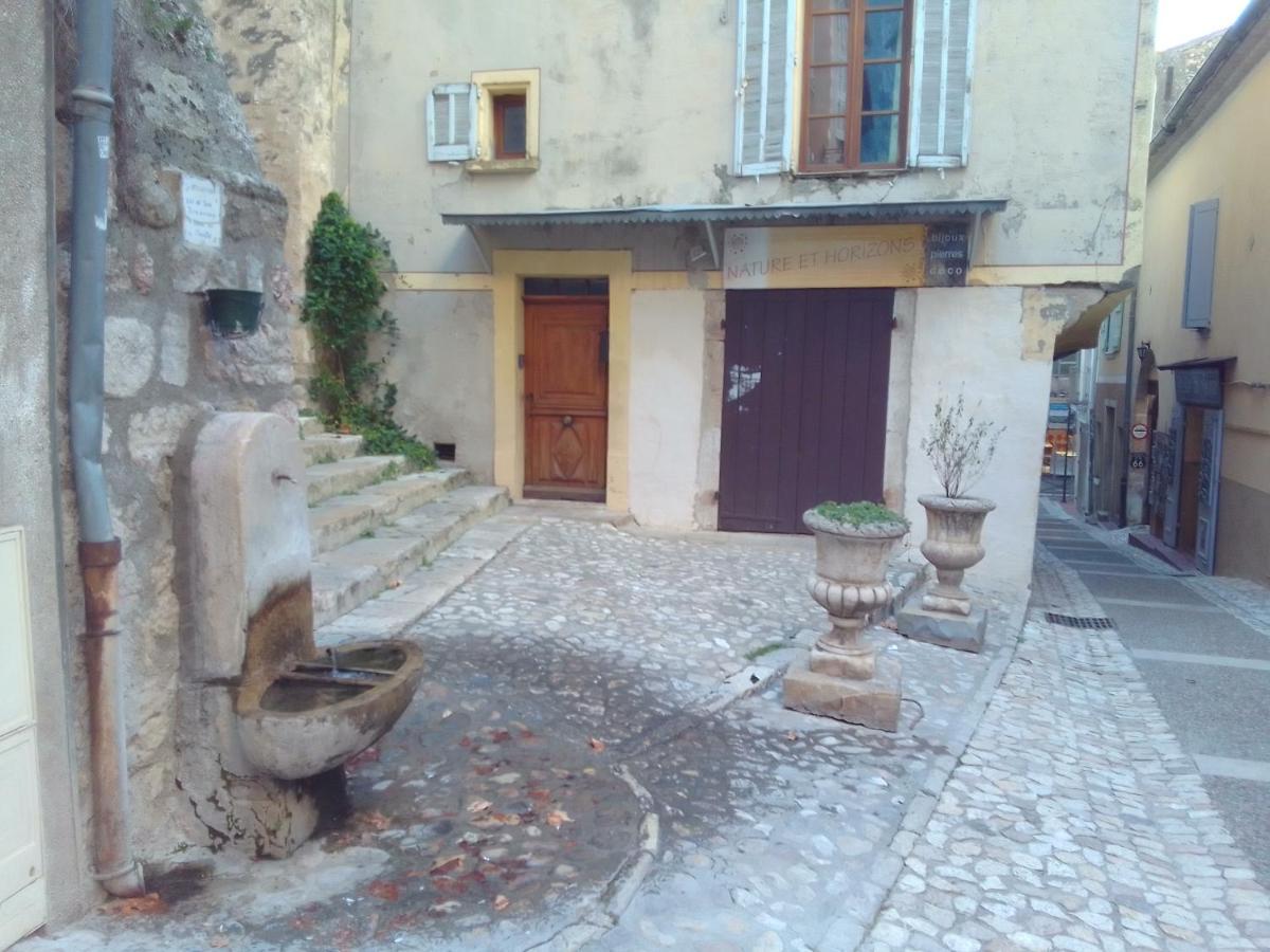 La Fontaine Apartment Moustiers-Sainte-Marie Exterior foto
